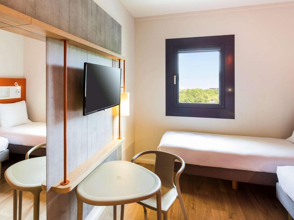 Ibis Budget Stein Maastricht Екстер'єр фото