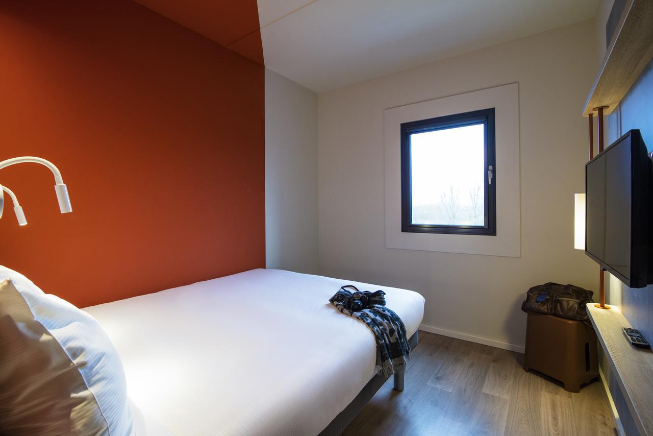 Ibis Budget Stein Maastricht Екстер'єр фото