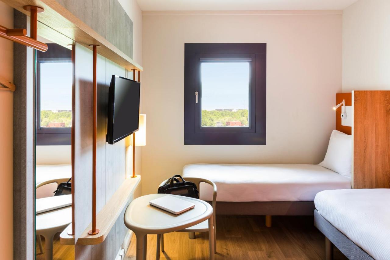 Ibis Budget Stein Maastricht Екстер'єр фото